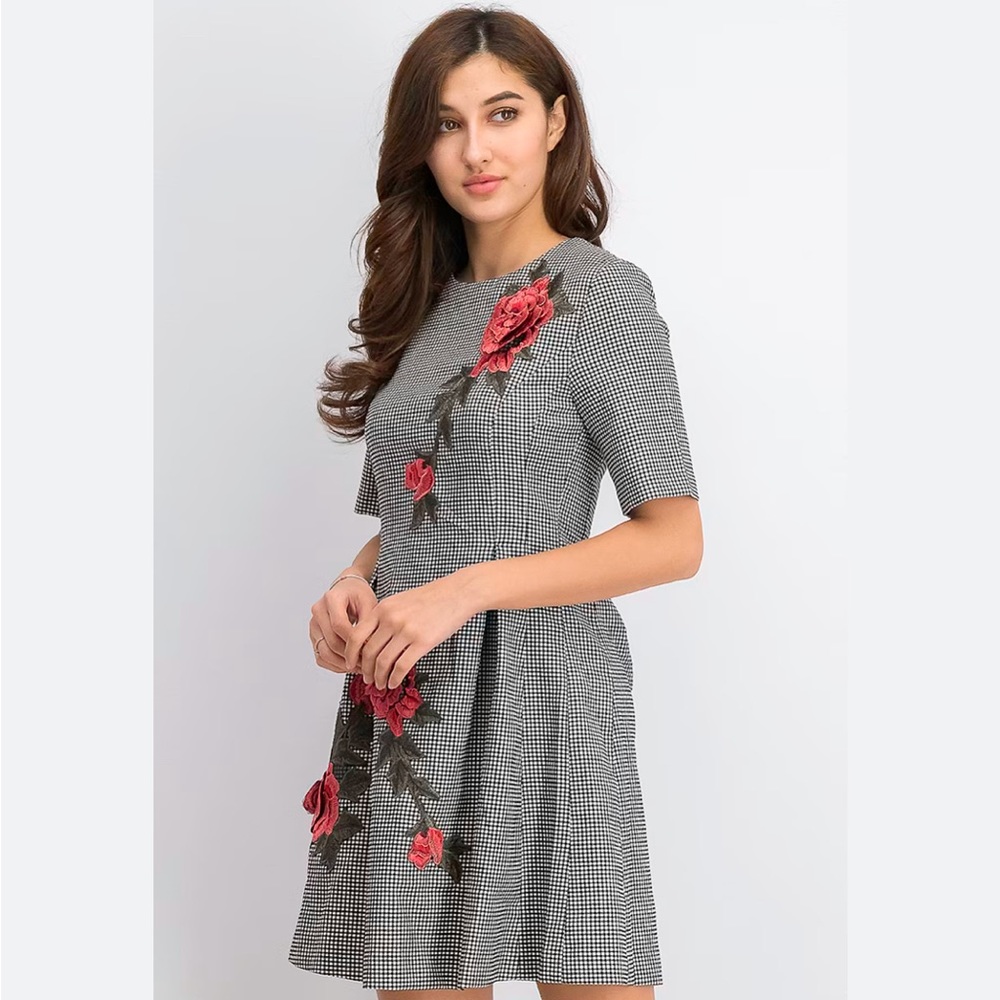 Reserved Women’s Plaid Rose Appliqué Dress XS 
Purchased in Budapest Hungary